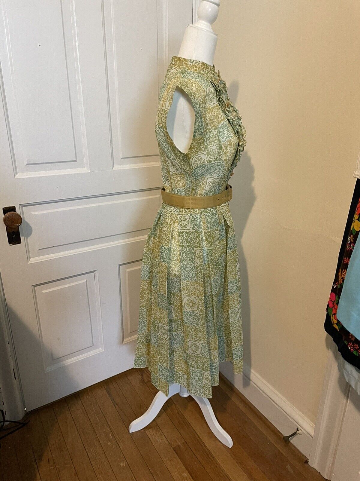 Vtg 1960s R&K Originals Sheer Pleated Dress. Ruff… - image 9