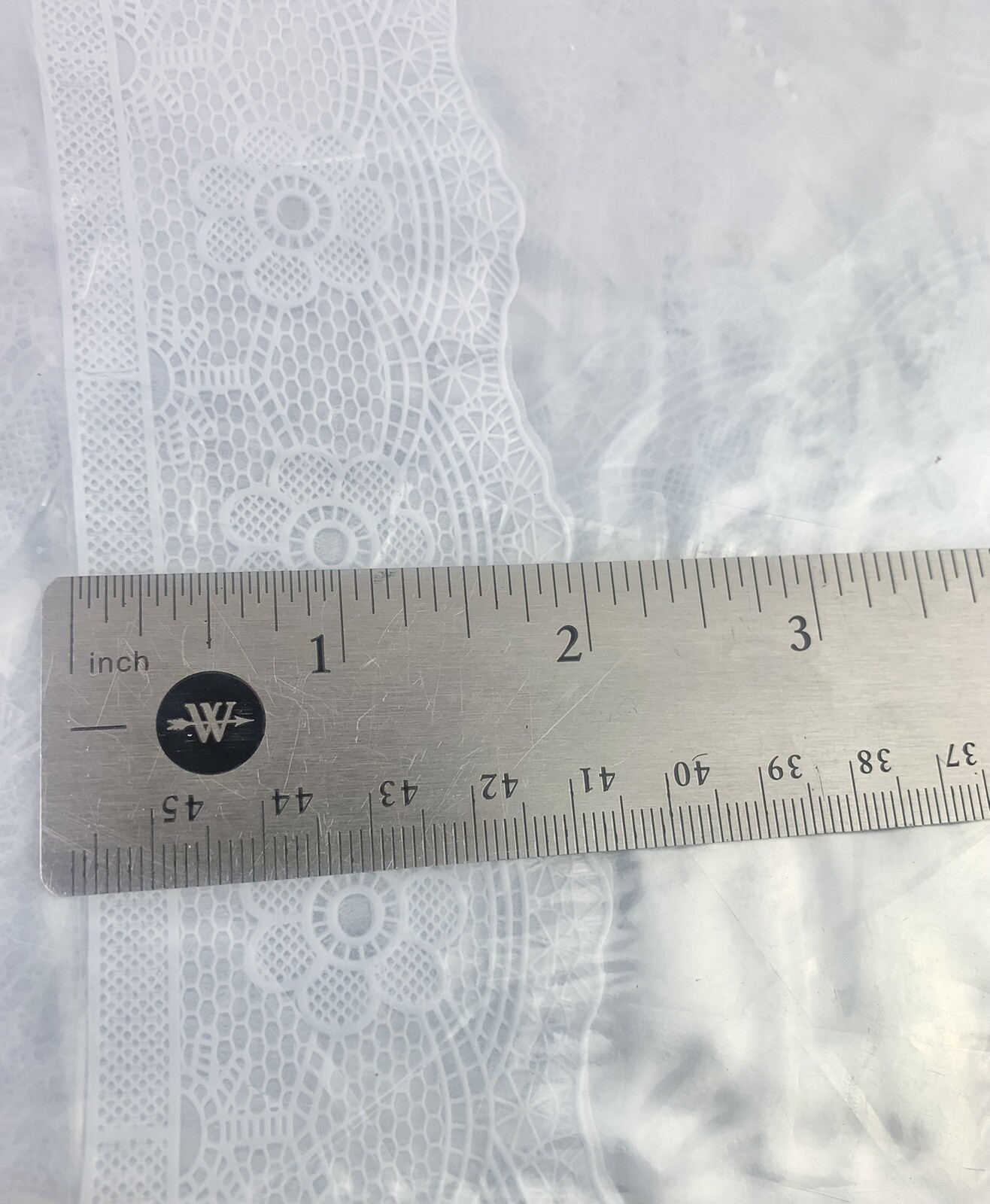5 Vinyl Table Covers with Plastic Lace 60&rdquo; Round Clear PVC  Waterproof Party Wed