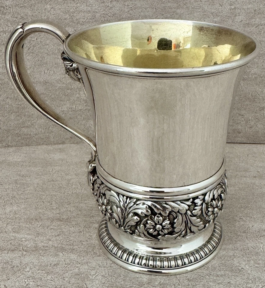 TIFFANY STERLING LARGE CHILDS CUP RINCEAUX BORDER & APPLIED FEMALE MASK 1891-02 - Изображение 3 из 4