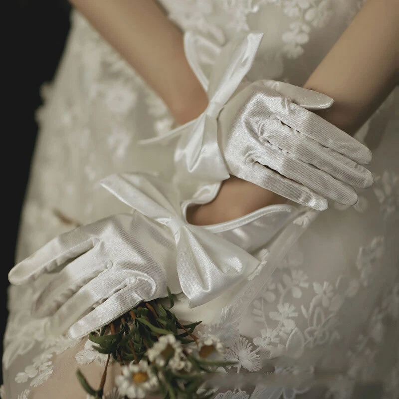 Ladies wedding gloves deals
