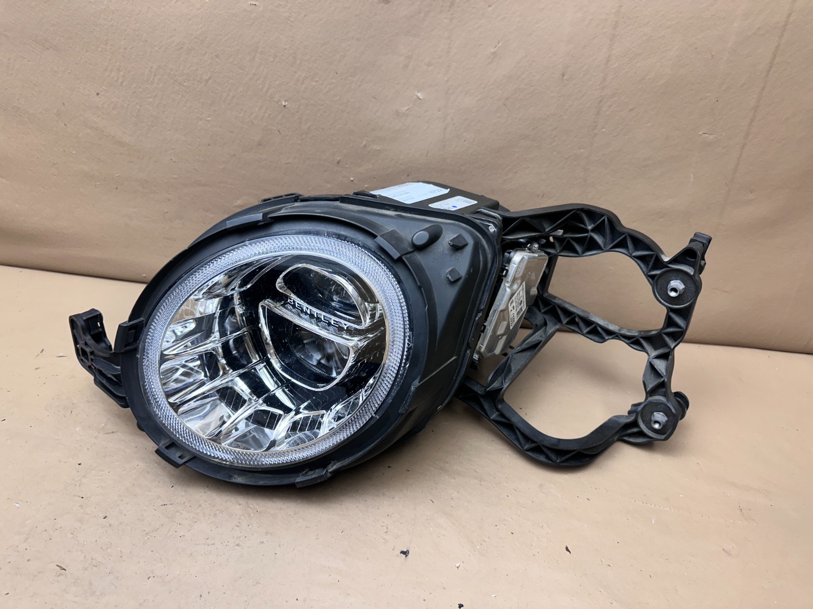 2017-2020 Bentley Bentayga Headlight LED Left Driver LH Side OEM 36A.941.005.H