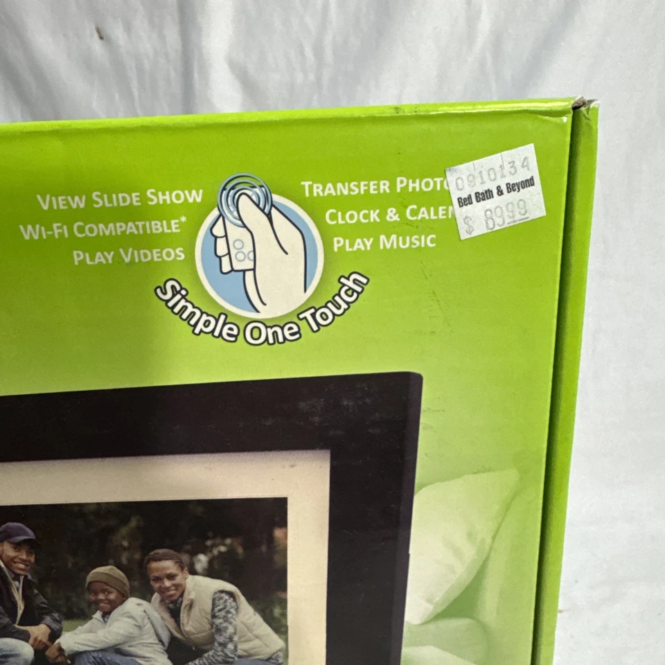 Pandigital Digital Photo Frame 8 Inch 1 GB P18056W01B #18414 - Image 3 of 4