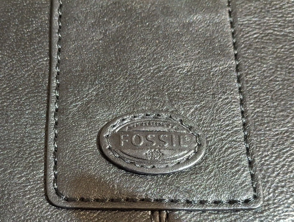 Vintage Fossil Briefcase Black Leather With Brown Plaid Interior - image 3 of 4