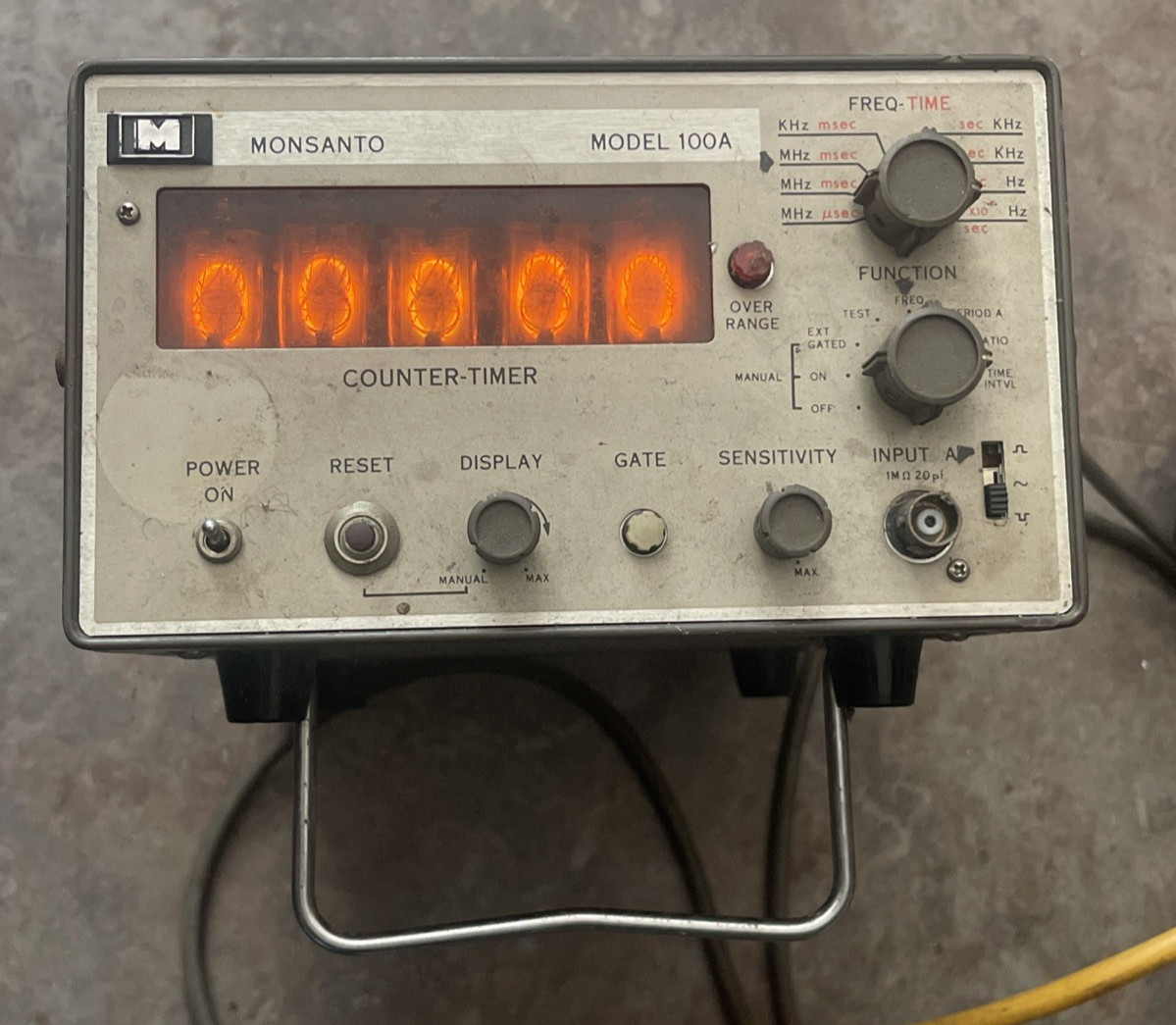 Monsanto 100A Frequency Counter / Timer – Vintage Nixie Tube Test Equipment