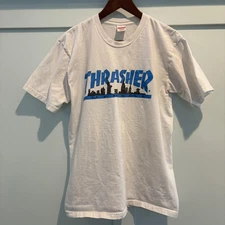 Supreme X Thrasher Shirt Mens Medium White NYC Skyline Skater Tee Made in USA
