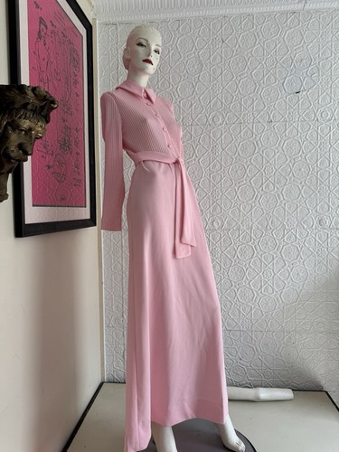 Vestido rosa vintage años 70-Maxi-Poliéster-Mod-Gogo-Cottage-Coquette-Pequeño - Imagen 2 de 14