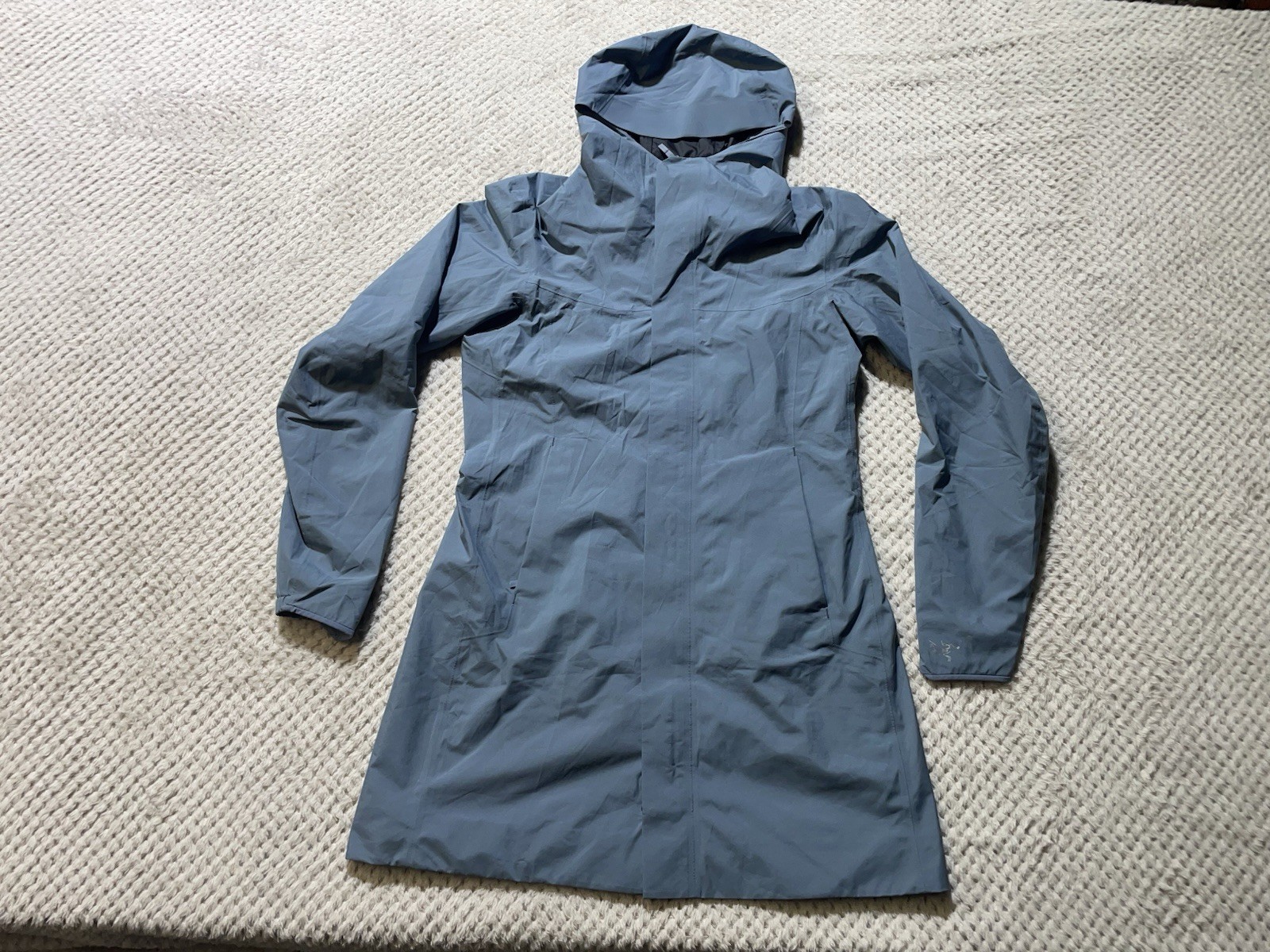 Giacca Arc'teryx Solano Gore Tex Infinium con cappuccio costo donna taglia small