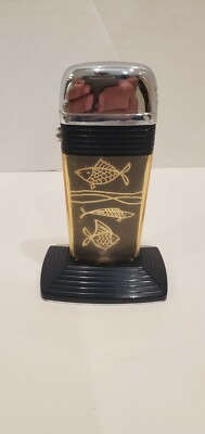 Vintage Scripto VU Table Top Lighter Fishs with Black Band 