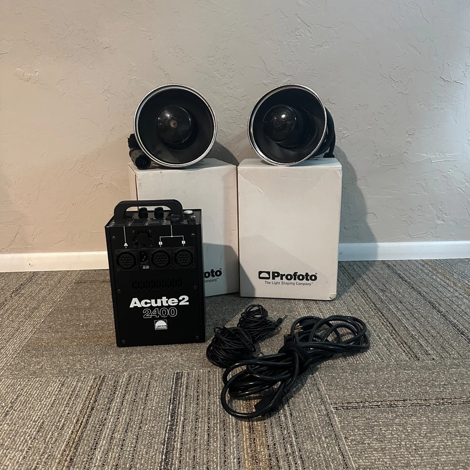 Fuente de alimentación del generador Profoto Acute2 2400 con 2 lámparas de flash agudas 2-D4 Foto 3 de 4