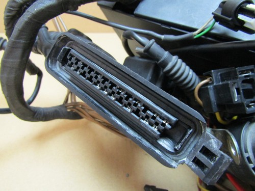 BMW R1200C Cruiser 1998 19,477 miles wiring loom harness (7307) - Picture 7 of 9