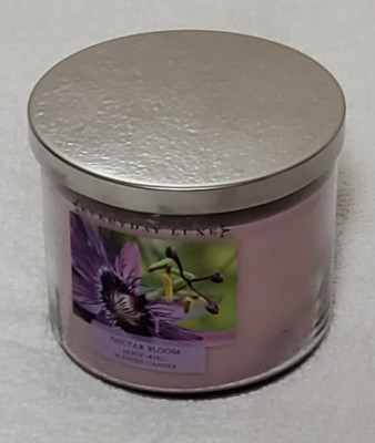 Everyday Luxe Nectar Bloom 14.5oz (411G) Scented Candle 3-wick