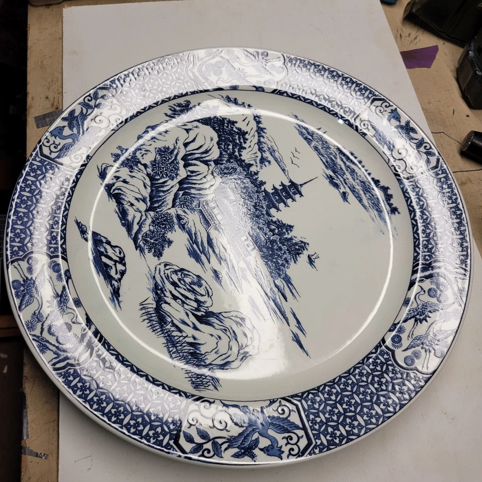 extra large blue and white charger plate 16.5 inches - Image 4 of 4