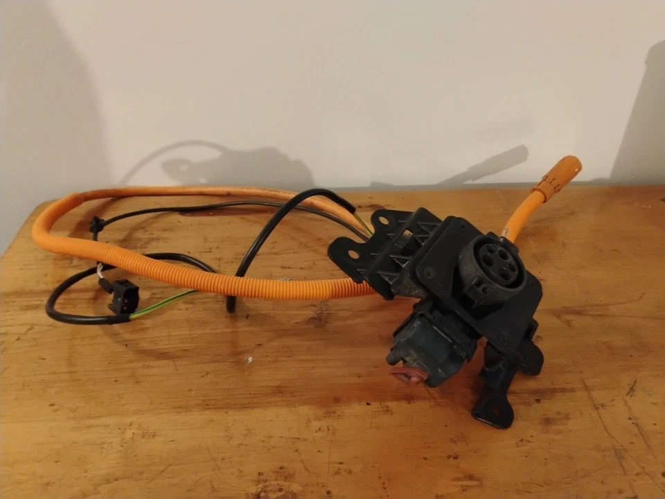 Cable de carga BMW I3 2014-2016 - HV 9339954 Foto 2 de 3