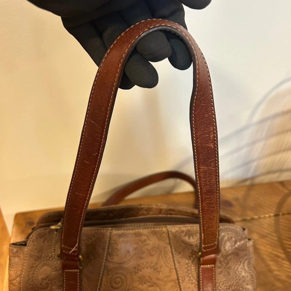 FOSSIL Vintage Leather East West Embossed Paisley Light Brown Dark Handles  - Image 4 of 4