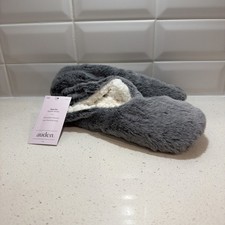 Auden Faux Fur Slippers in gray Medium/Large 8-10 NWT NEW