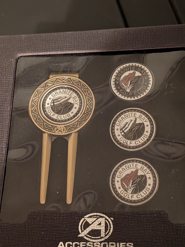 Granite Bay Golf Course Divot Tool And Ball Marker Set