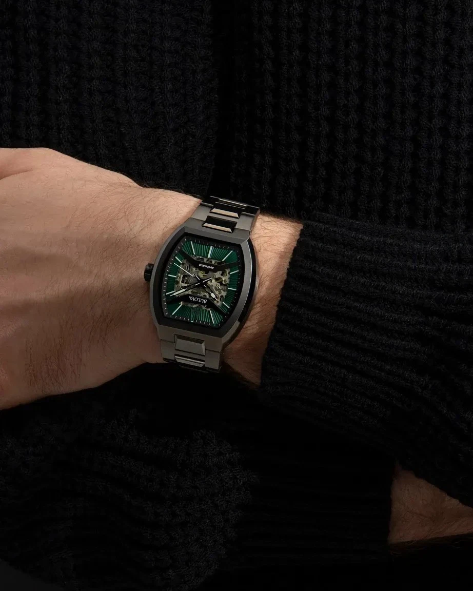 BULOVA MAQUINA MEN'S AUTOMATIC GREEN SKELETON DIAL EXHIBITION BACK WATCH 98A321 image 4