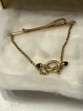 Vintage Gold-tone Krementz Tie Clip With Red Cabochon On Chain Knotted Case