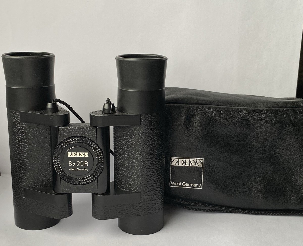 Vintage Zeiss 8 x 20B West German made pocket binoculars with case