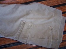 MEN'S OLD NAVY KHAKI OLIVE SHORTS, SZ 36 X 30, W/CARGO POCKETS  GR8 BUY  