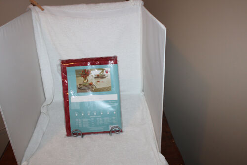 Ruby Red 60 x 102 Oblong NIP Microfiber Tablecloth, home classics - Picture 3 of 5