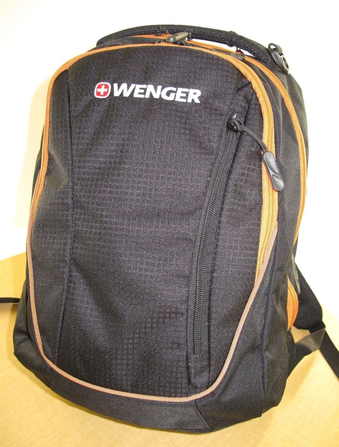 New Wenger  'Overpass' Laptop Backpack w/eReader or Tablet Pocket-New with Tags