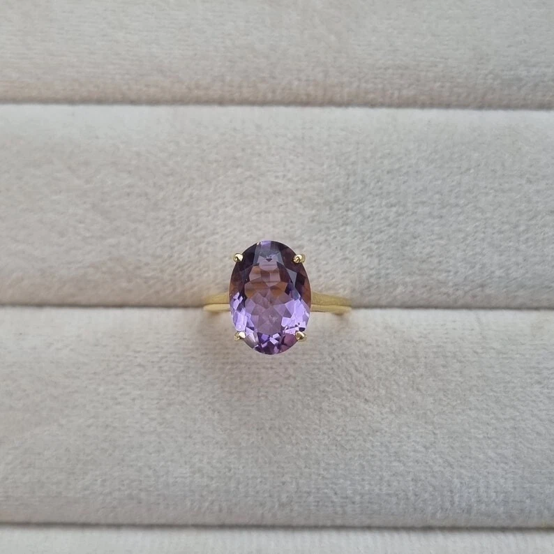 Обручальное кольцо в стиле ар-деко с натуральным аметистом овальной огранки желтое золото 14 карат на серебре - Изображение 2 из 4
