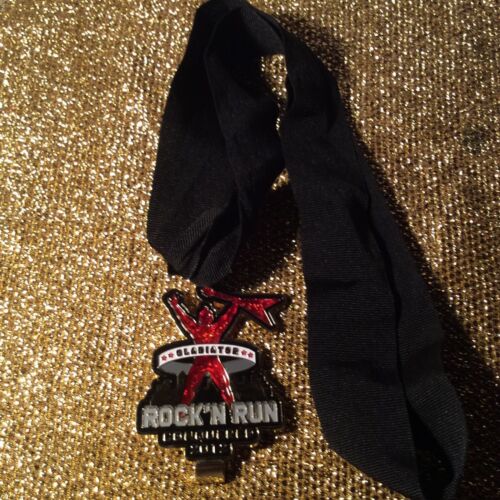 Gladiator Rock'N Run Mud Run Conquered 2012 Running Race Medal - Picture 1 of 3