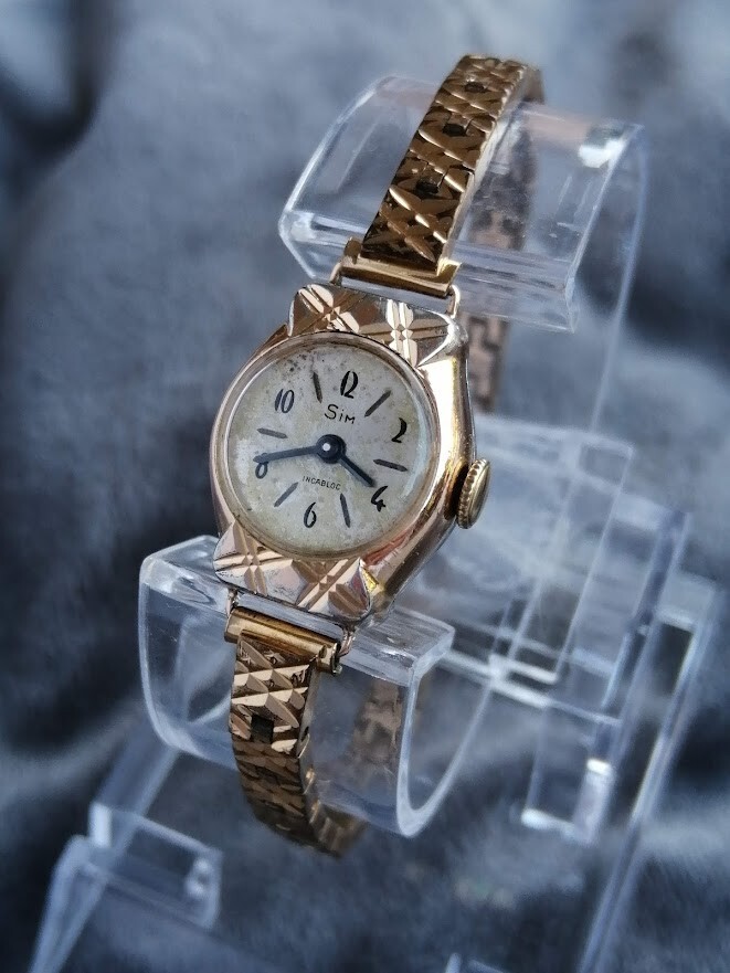 Ancienne Montre Femme Mécanique SIM Vintage Watch 1968's Classique Métal  PL/OR