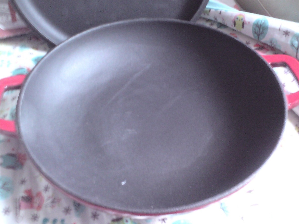 PURICON ENAMELED CAST IRON DUTCH QT,NEVER UK