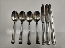 Wallace Zenith Frost Stainless 18/10 Flatware 4 Tablespoons 3 Dinner Knives