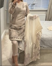 3 Piece Beautiful Shalwar Suit Kameez
