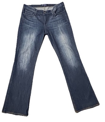Levi's Slight Curve Classic Boot Cut Women's Size 12/31 see Photos/ Measurements