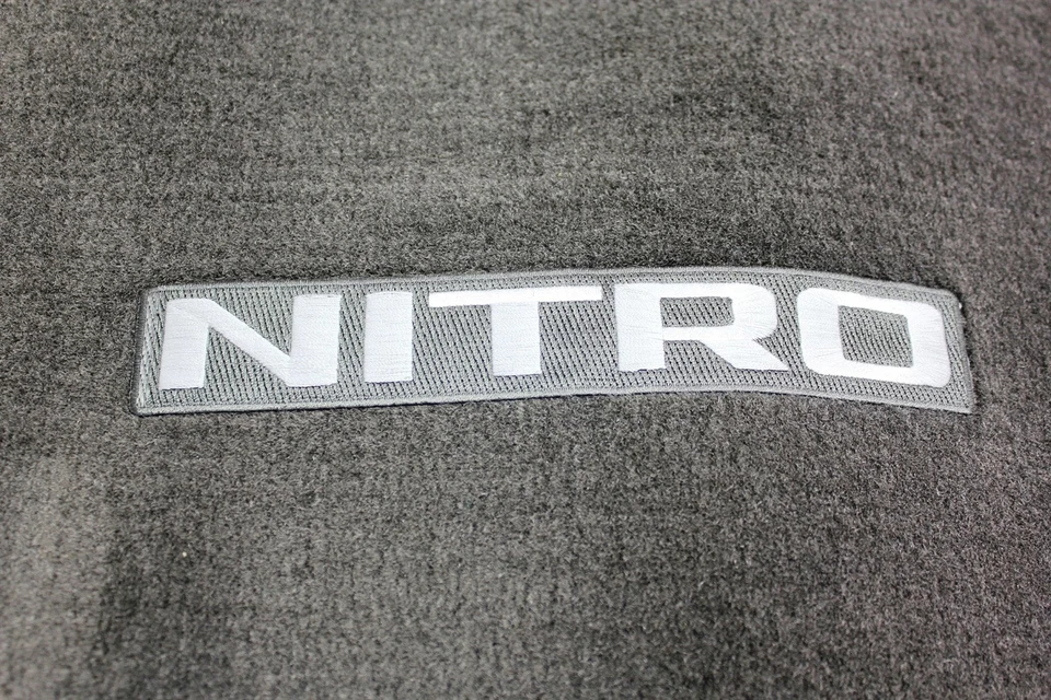 Dodge Nitro Cargo Mat 82210428 2007-2010 alfombrilla trasera mopar caqui oscuro fabricante de equipos originales Foto 4 de 4