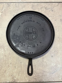 Griswold Cast Iron Griddle Number 9
