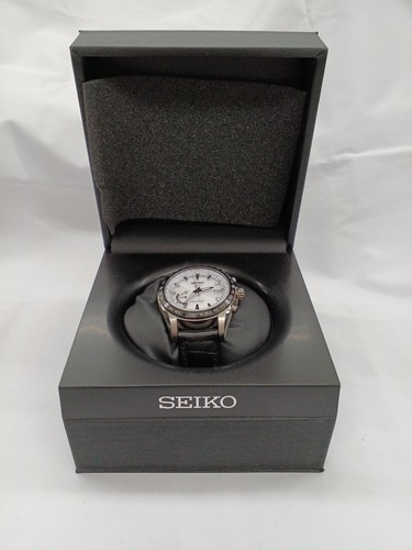 Seiko Astron 8X22-0AG0-2 GPS Date Titane Céramique Argent Blanc Solaire Montre - Photo 10 sur 10