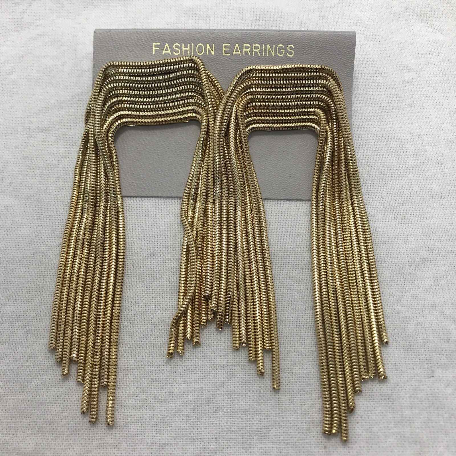 Vintage gold tone bold statement fashion glam 9 chain dangle pierced earrings