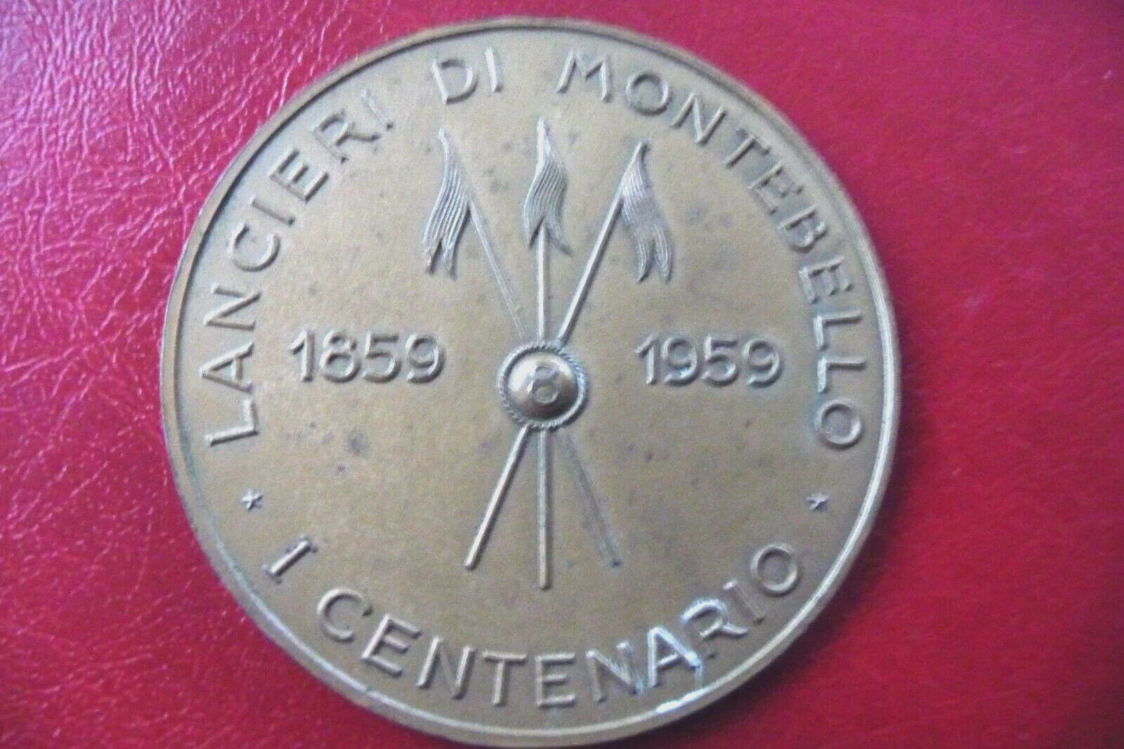 Foto 1 di 2