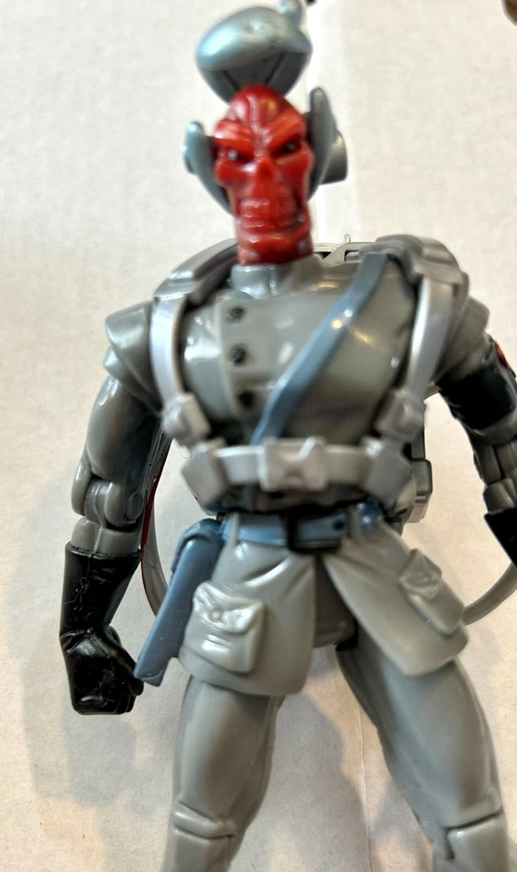 Vintage 1998 Toy Biz Spiderman Sneak Attack Red Skull Action Figure(H7) - Image 2 of 4