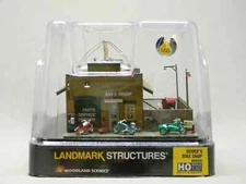 Woodland (HO) 5045 DEUCE's Bike Shop - Built & Ready - NIB