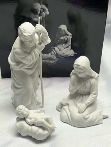 Avon Nativity Collectibles White Porcelain Nativity Holy Family in Box 1981 - Afbeelding 1 van 10