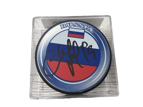 Andrei Markov NHL Autographed Hockey Pucks