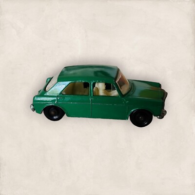 Vtg Lesney Matchbox M.G. 1100 #64 Diecast w/Hitch & DOG Car Sedan
