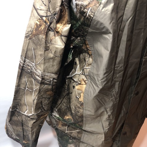 NEW XL Realtree Xtra RAIN COAT JACKET Lightweight Hooded Hunting Waterproof NWT - Picture 7 of 12
