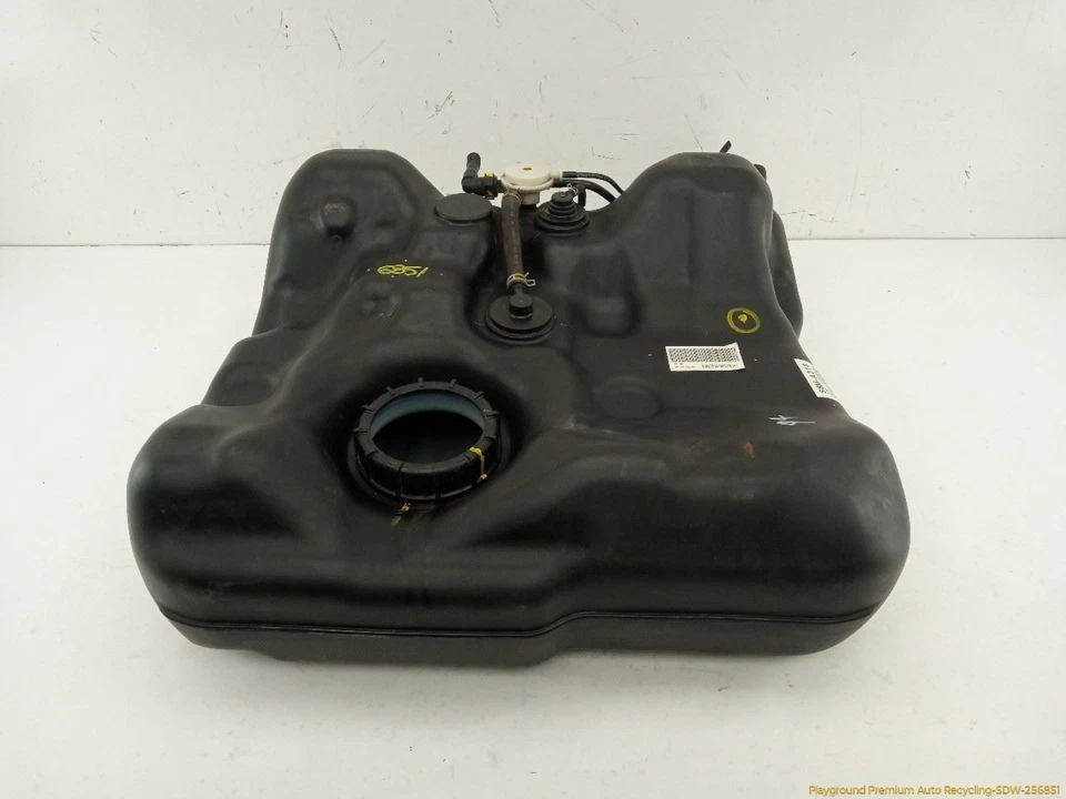 Acura RSX DC5 Fuel Gas Reservoir Storage Tank Fits 2002 2003 2004 02 03 04 Foto 2 de 4