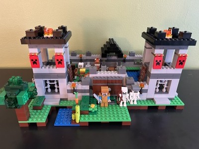 LEGO Minecraft 21127 The Fortress 984pc 99% - See description
