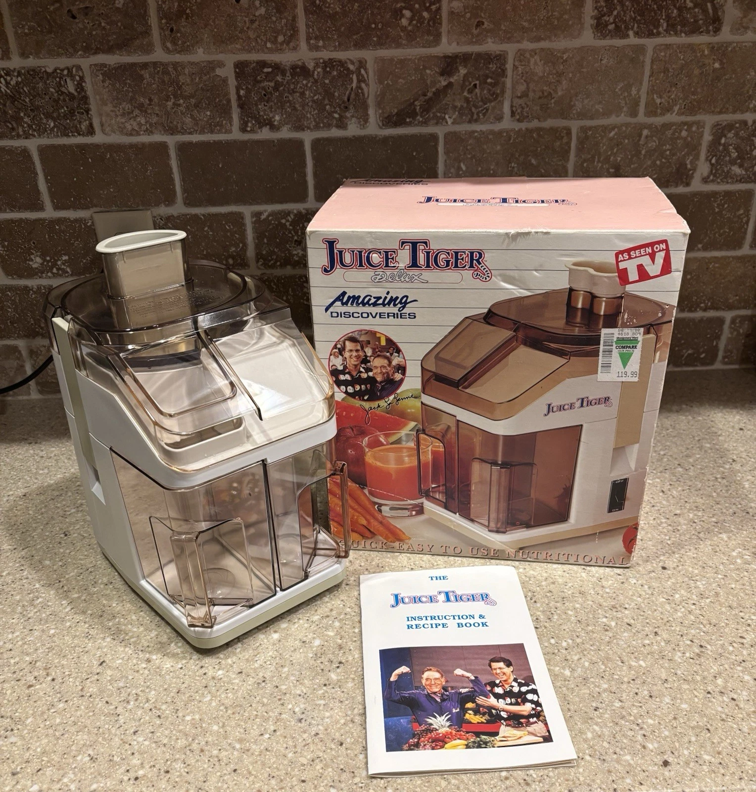 Vintage Juice Tiger Deluxe Model 160 Tested Jack LaLanne With Recipe Book
