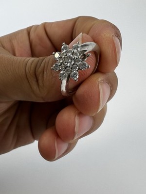 Tiffany & Co. Platin und Diamant Blumenring 0,60 Karat