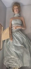 Franklin Mint Diana Princess of Wales Collector Edition Porcelain Portrait Doll