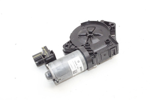 MERCEDES-BENZ A W176 A 200 CDI / d 176.008 Schiebedachmotor 0390200101 33564004